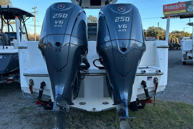 Slide: The Image of 2024 Sea Born LX 26 LE boat with twin Yamaha 250 V6 4.2L outboard engines. - 14