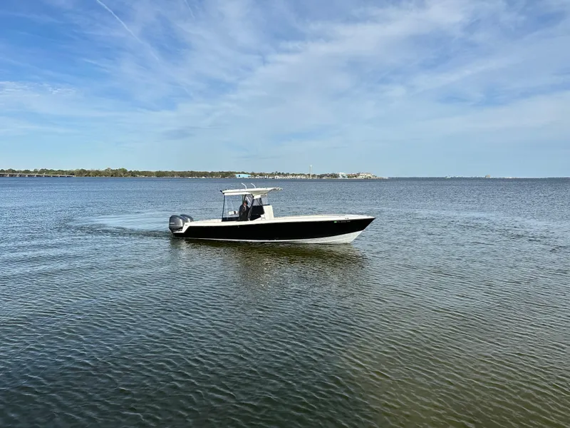 The Image of Contender 33 - Exterior profile on the water - 0