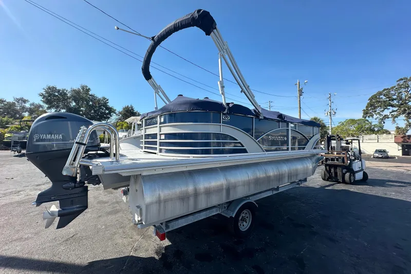 Slide: The Image of 2018 Sylvan Mirage Cruise 8520 pontoon boat with Yamaha motor on trailer. - 6