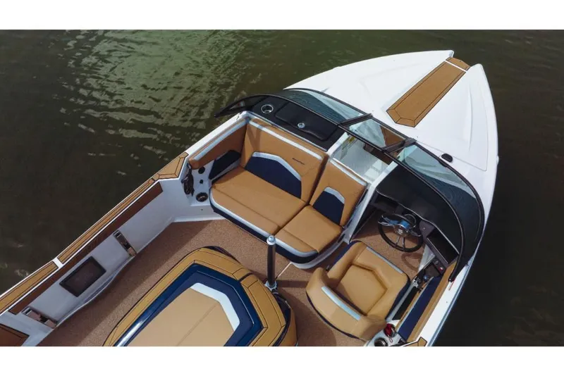Slide: The Image of MasterCraft ProStar 2026 - 4