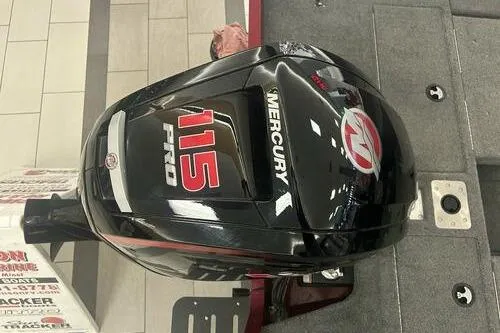 Slide: The Image of 2025 Tracker Pro Guide V-175 Combo with Mercury 115 Pro outboard engine. - 6