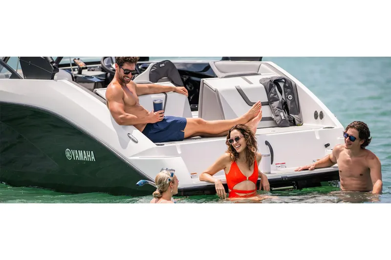 Slide: The Image of Yamaha SX220 2025 - 8