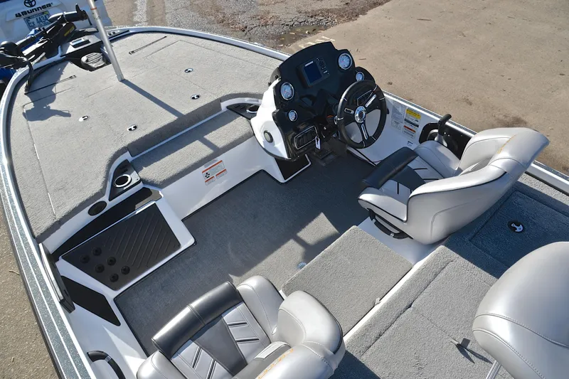 Slide: The Image of 2018 Nitro Z18 Pro boat interior with steering console and seating. - 21