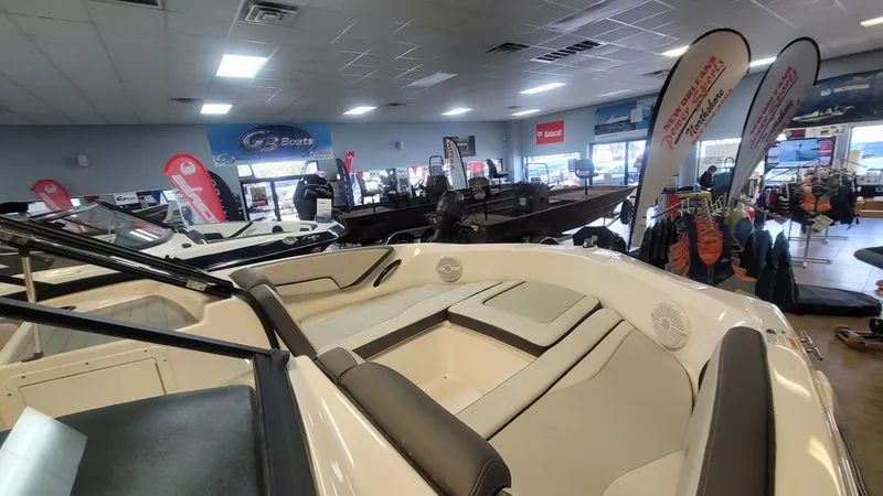 Slide: The Image of Yamaha SX190 2025 - 6