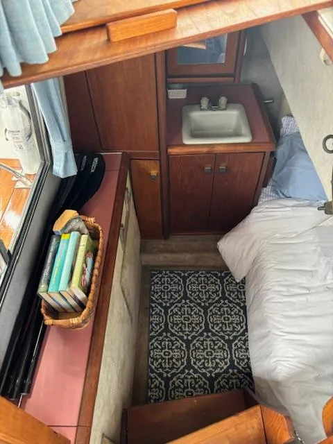 Slide: The Image of Aft Cabin - 27