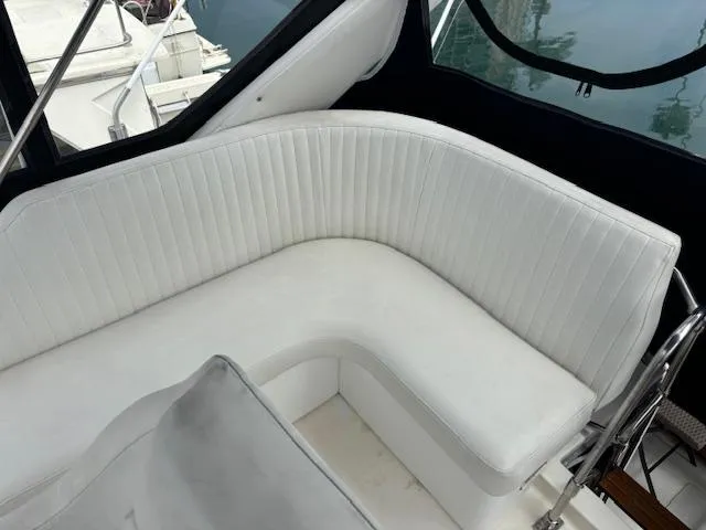 Slide: The Image of Flybridge Seating - 9
