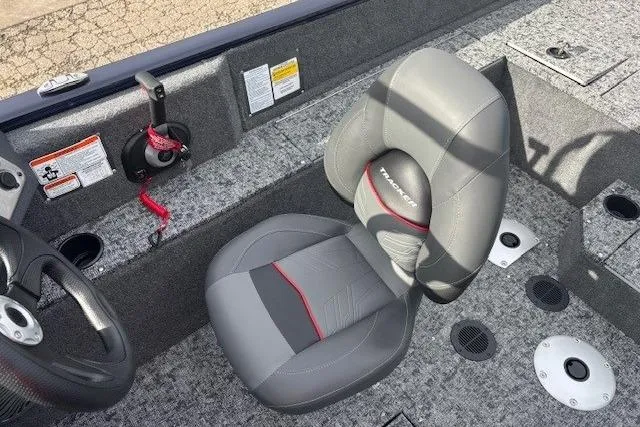 Slide: The Image of Interior of 2025 Tracker Pro Guide V-175 WT boat. - 15
