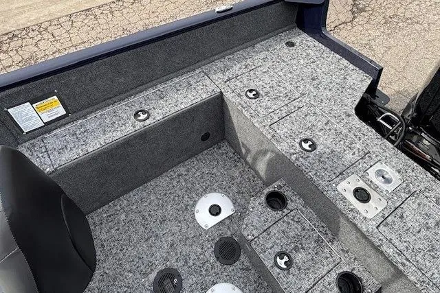 Slide: The Image of Interior of Tracker Pro Guide V-175 WT boat 2025. - 20