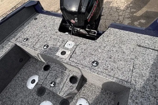 Slide: The Image of Interior view of 2025 Tracker Pro Guide V-175 WT boat. - 24