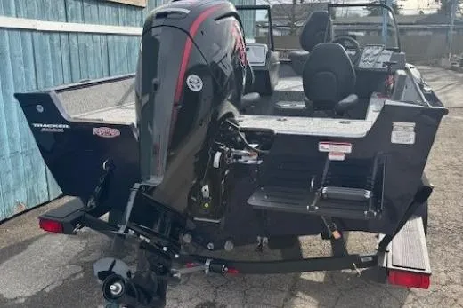 Slide: The Image of 2025 Tracker Pro Guide V-175 WT boat with outboard motor. - 3