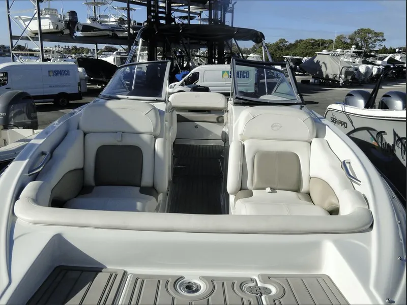 Slide: The Image of Crownline Boats E24 XS 2018 - 3