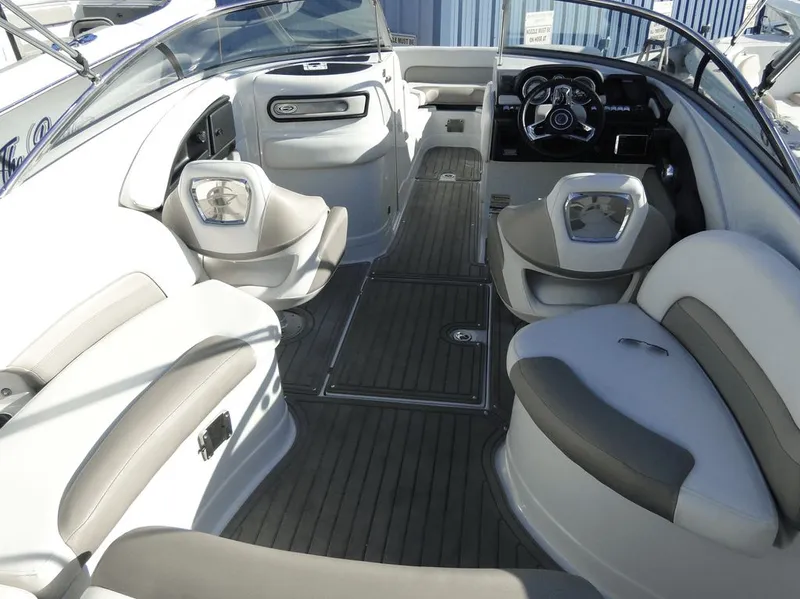 Slide: The Image of Crownline Boats E24 XS 2018 - 5