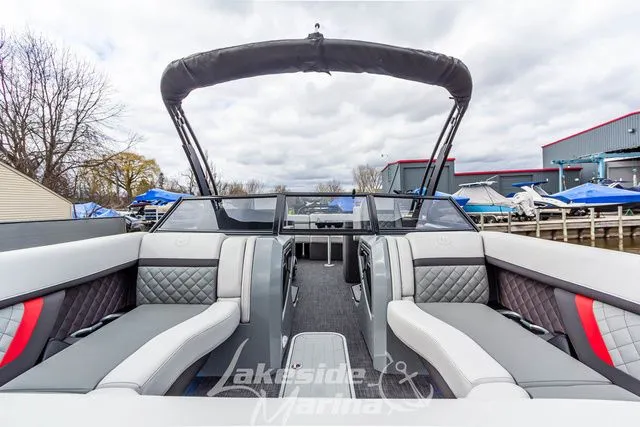 Slide: The Image of Godfrey AquaPatio 235 ULW 2025 - 13