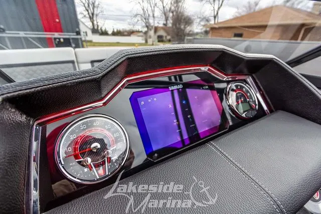 Slide: The Image of Godfrey AquaPatio 235 ULW 2025 - 29