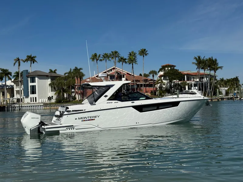 Slide: The Image of Monterey 385 SS 2023 - 1