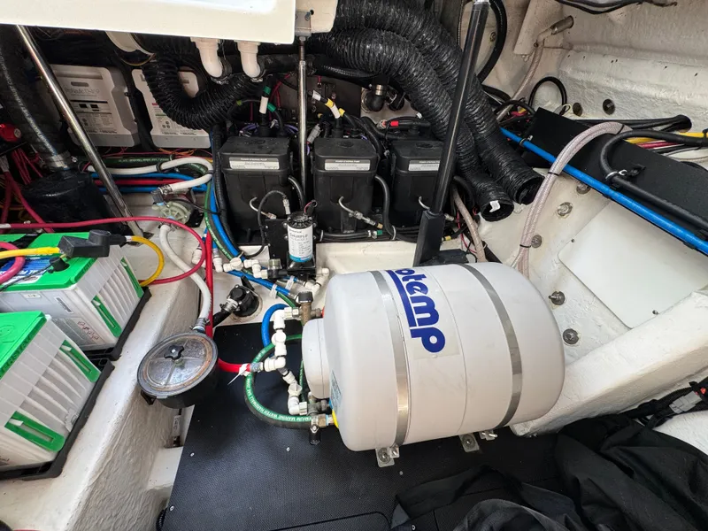 Slide: The Image of Monterey 385 SS 2023 - 101