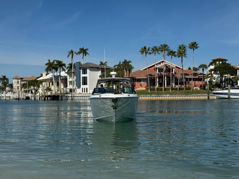 Slide: The Image of Monterey 385 SS 2023 - 5