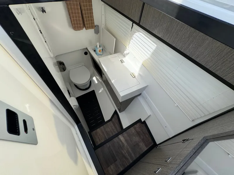 Slide: The Image of Monterey 385 SS 2023 - 54