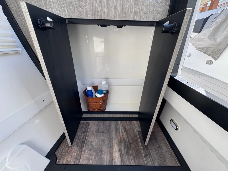 Slide: The Image of Monterey 385 SS 2023 - 57