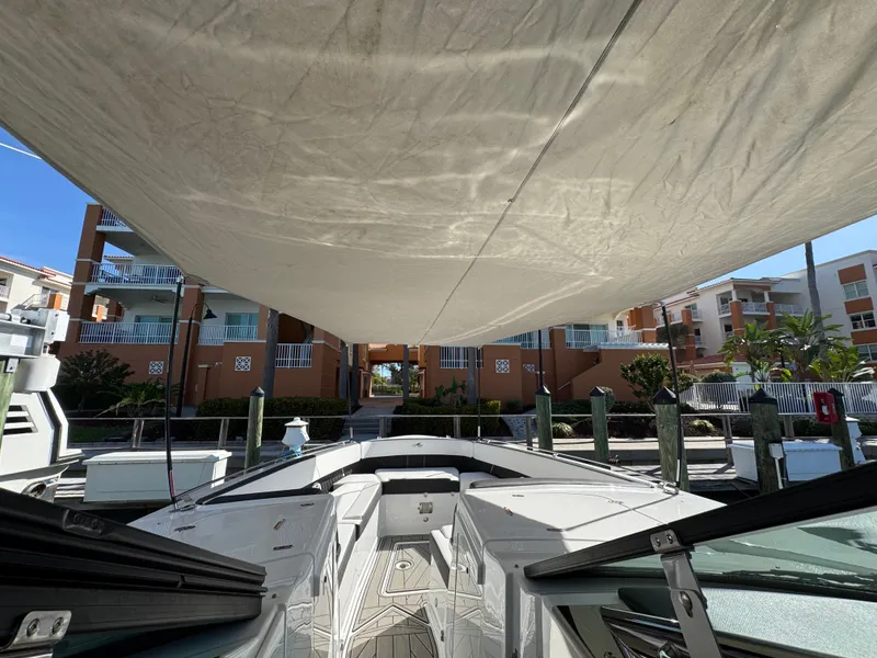 Slide: The Image of Monterey 385 SS 2023 - 70