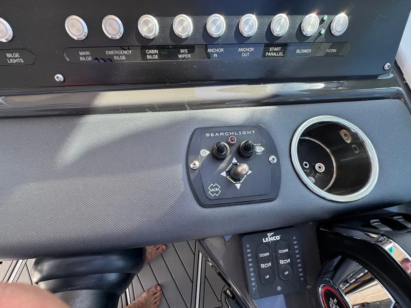 Slide: The Image of Monterey 385 SS 2023 - 75