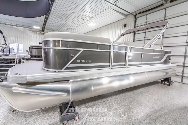 Slide: The Image of 2025 Godfrey Sweetwater 2286 FSX pontoon boat in showroom. - 7