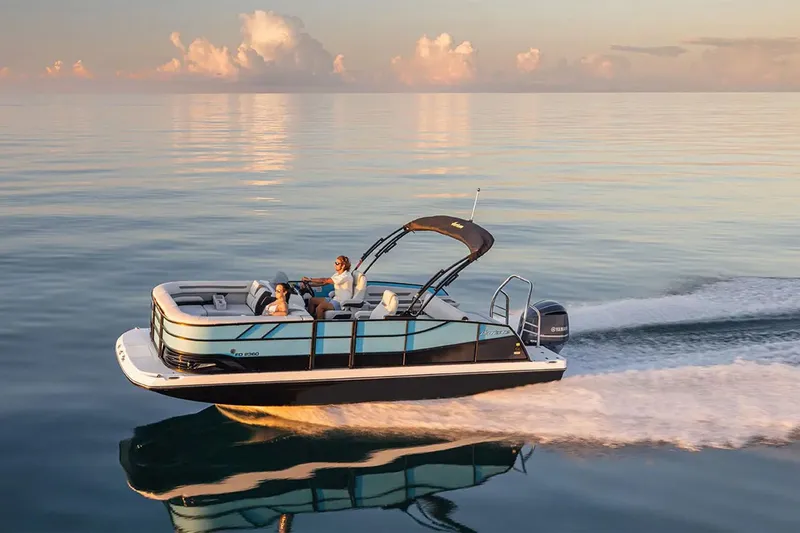 Slide: The Image of Hurricane FunDeck 2360 SFL 2026 - 24