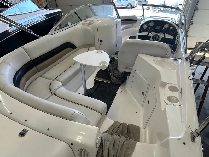 Slide: The Image of Hurricane SunDeck 237 I/O 2005 - 3