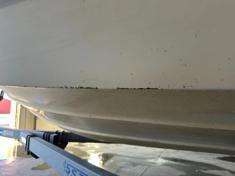 Slide: The Image of Hurricane SunDeck 237 I/O 2005 - 5