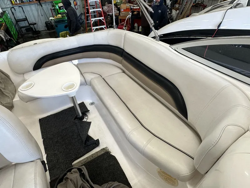 Slide: The Image of Hurricane SunDeck 237 I/O 2005 - 6