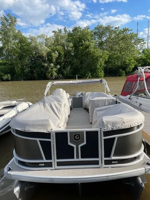 Slide: The Image of Godfrey Monaco 215 SB 2022 - 6