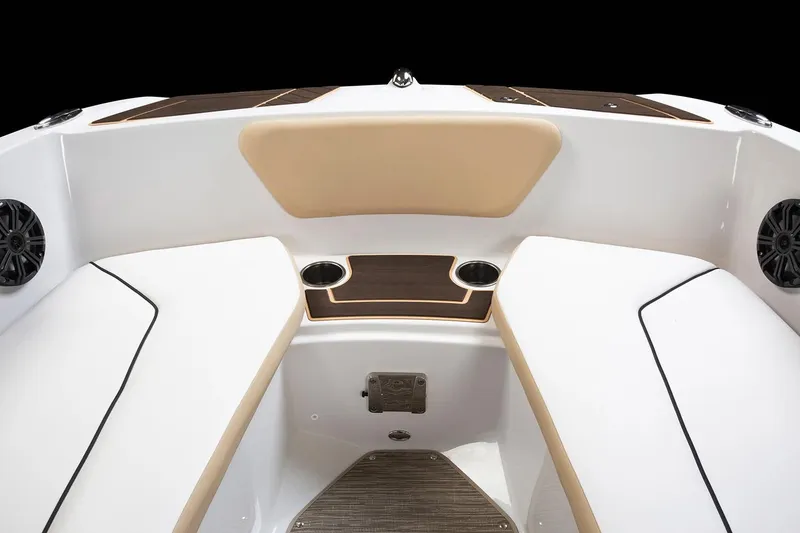 Slide: The Image of Glastron GTD 180 2019 - 19