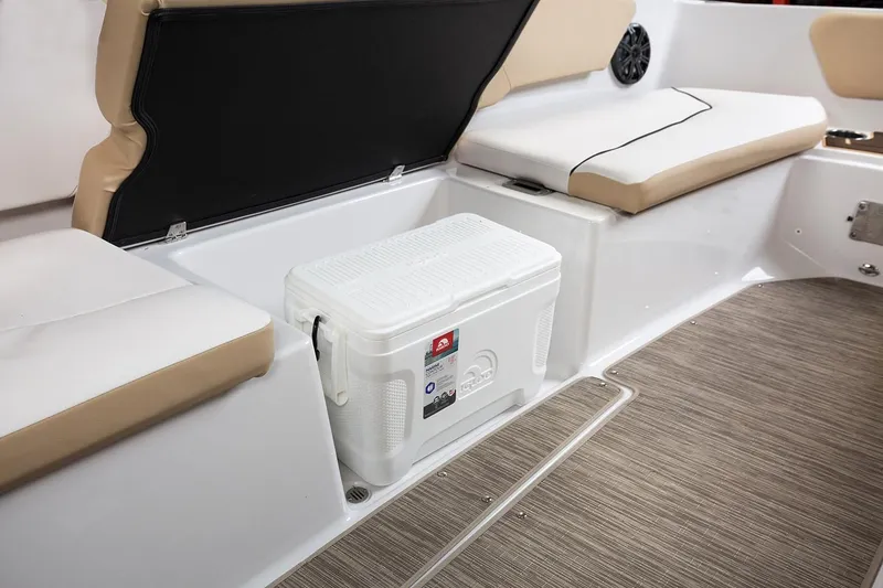 Slide: The Image of Glastron GTD 180 2019 - 23