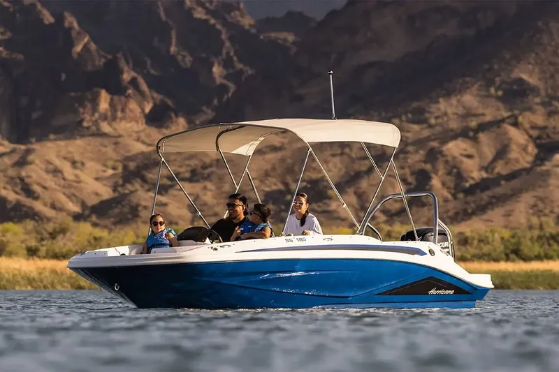 Slide: The Image of Hurricane SunDeck Sport 185 OB 2025 - 19