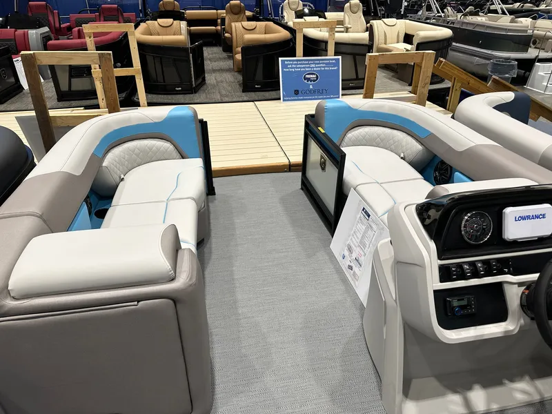 Slide: The Image of Godfrey Sweetwater 2286 QS 2025 - 6