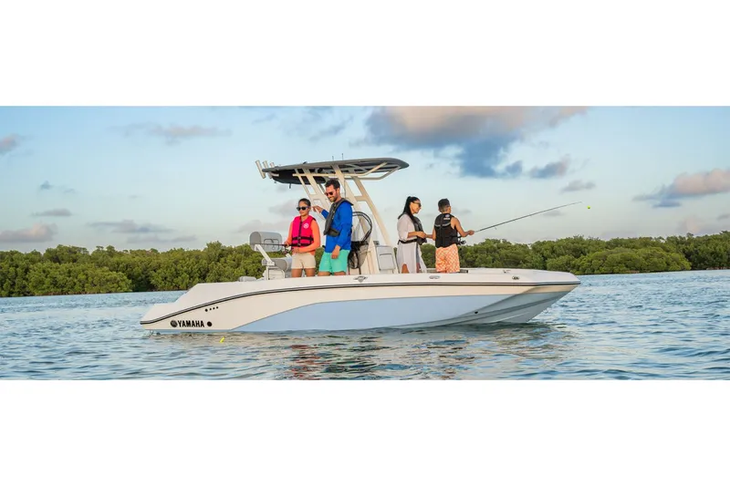 Slide: The Image of Yamaha 195 FSH Sport 2025 - 11