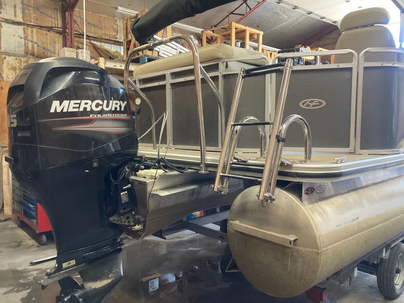 Slide: The Image of Harris Cruiser 240 2013 - 10