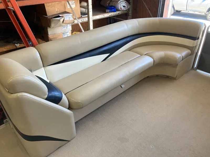 Slide: The Image of Harris Cruiser 240 2013 - 15