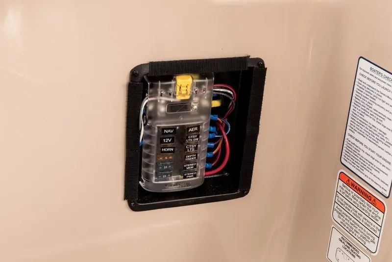 Slide: The Image of Sun Tracker Fishin' Barge 22 XP3 2016 - 23