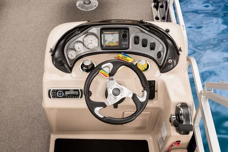 Slide: The Image of Sun Tracker Fishin' Barge 22 XP3 2016 - 26