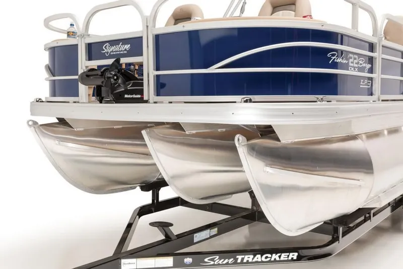 Slide: The Image of Sun Tracker Fishin' Barge 22 XP3 2016 - 31