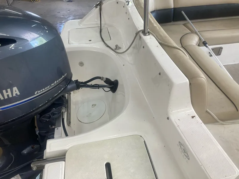 Slide: The Image of Hurricane SunDeck Sport 188 OB 2015 - 13