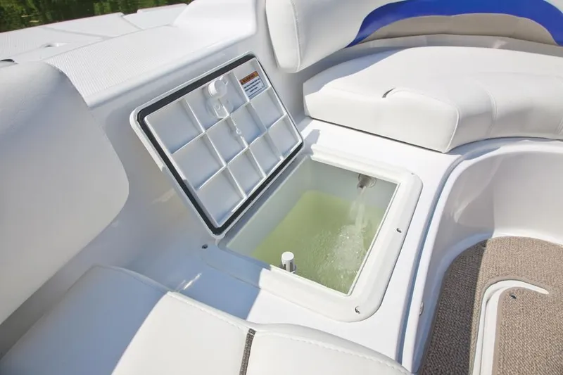 Slide: The Image of Hurricane SunDeck Sport 188 OB 2015 - 20