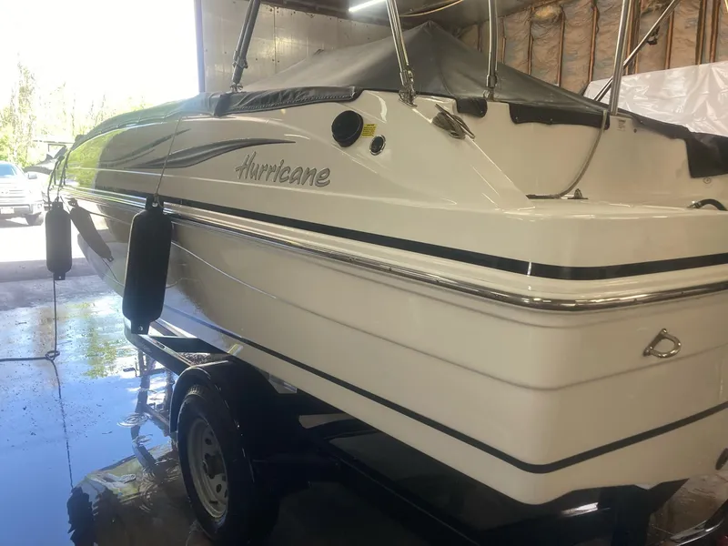 Slide: The Image of Hurricane SunDeck Sport 188 OB 2015 - 6