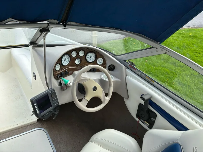 Slide: The Image of Stingray 180 RX 2004 - 6