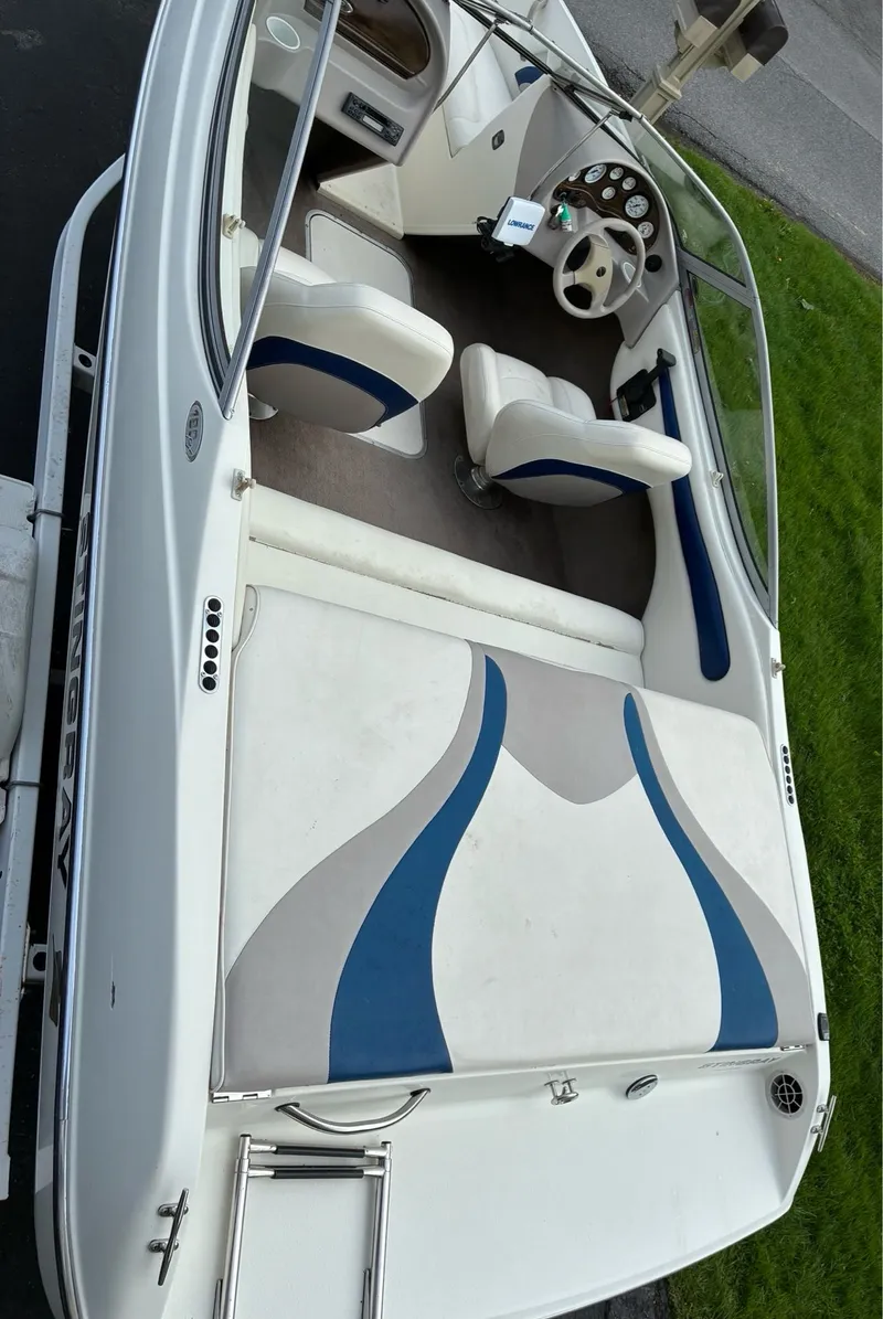 Slide: The Image of Stingray 180 RX 2004 - 8