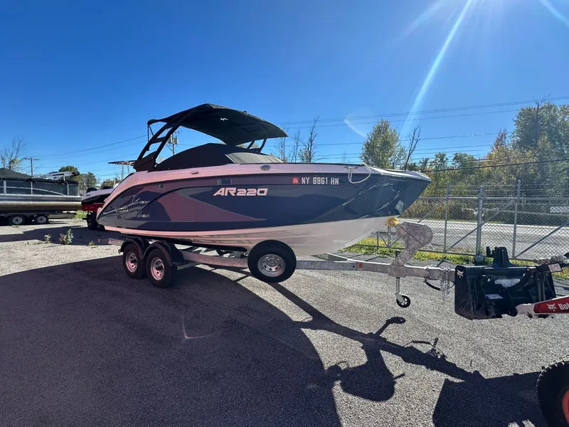 Slide: The Image of Yamaha AR220 2025 - 4