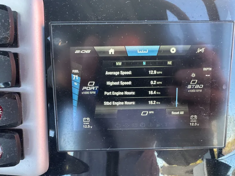 Slide: The Image of Yamaha AR220 2025 - 6