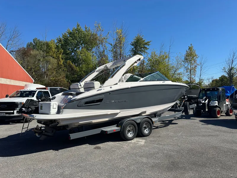 Slide: The Image of Regal 2800 Bowrider 2021 - 2