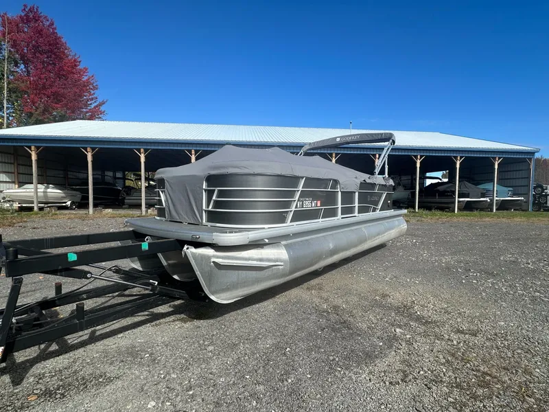 Slide: The Image of Godfrey Sweetwater Xperience 2286 SBX 2023 - 4